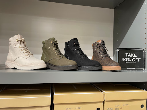 Fashion Accessories Store «Michael Kors», reviews and photos, 532 Great Mall Dr, Milpitas, CA 95035, USA