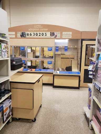 Pet Supply Store «PetSmart», reviews and photos, 350 Fifth St, Oswego, IL 60543, USA