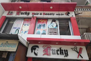 Lucky Hair & Beauty image