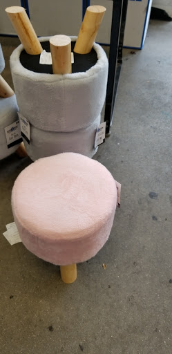 Variety Store «Five Below», reviews and photos, 846 Pelham Pkwy, Pelham, NY 10803, USA