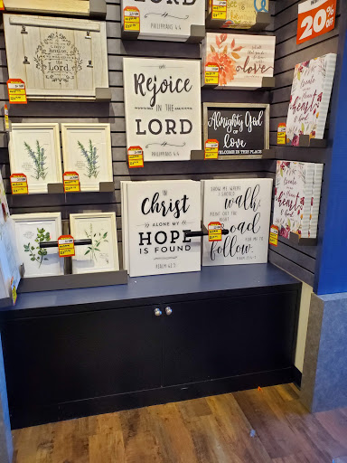 Book Store «LifeWay Christian Store», reviews and photos, 3504 McFarland Blvd E, Tuscaloosa, AL 35405, USA