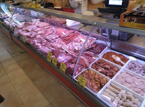Supermercados La Cesta  Ariño