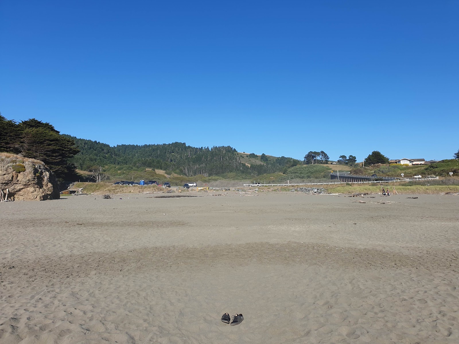 Φωτογραφία του Seaside Creek Beach με επίπεδο καθαριότητας πολύ καθαρό