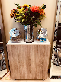 Salonz Beauty & Spa Suites Plantation - Photo 9 - Car repair in Plantation, FL, Davie