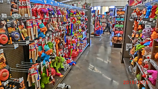 Pet Supply Store «Petco Animal Supplies», reviews and photos, 24413 Crenshaw Blvd #8, Torrance, CA 90505, USA