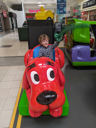 Shopping Mall «Golf Mill Shopping Center», reviews and photos, 239 Golf mill Center, Niles, IL 60714, USA