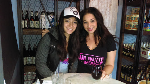 Wine Bar «Venice Beach Wines», reviews and photos, 529 Rose Ave, Venice, CA 90291, USA