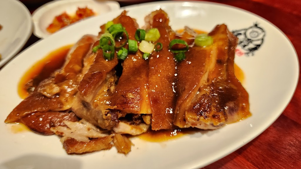 歐買尬豬霸王豬腳飯專賣店 錦州店 的照片