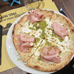 Photo n°3 de l'avis de Vincenzo.o fait le 01/09/2018 à 05:41 sur le  Semola pizzeria siciliana à Messina