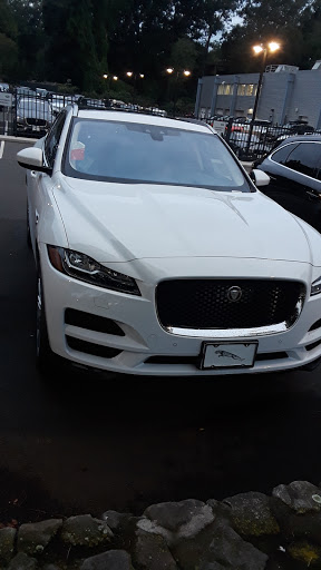 Land Rover Dealer «Land Rover Darien», reviews and photos, 1335 Boston Post Rd, Darien, CT 06820, USA