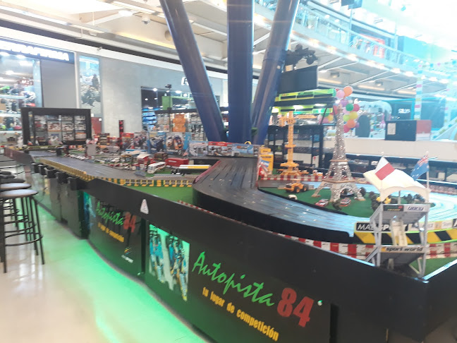 Opiniones de Andesgear Tienda Mall Sport en Lo Barnechea - Tienda de deporte