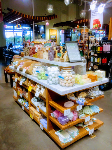 Grocery Store «Whole Foods Market», reviews and photos, 1815 E Victory Dr #101, Savannah, GA 31404, USA