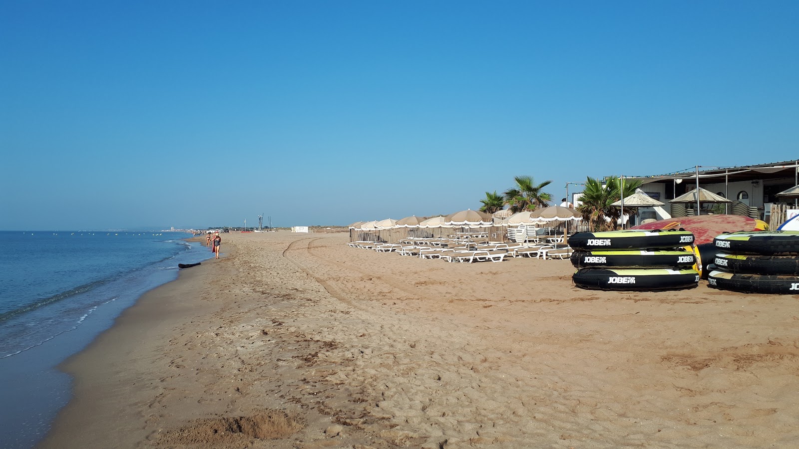 Foto de Beziers plage - lugar popular entre os apreciadores de relaxamento