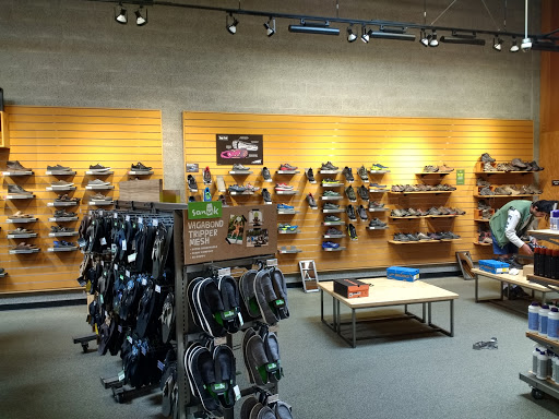 Camping Store «REI», reviews and photos, 2450 Charleston Rd, Mountain View, CA 94043, USA