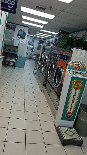 Laundromat «Waynes Wash World», reviews and photos, 659 Abbington Dr, East Windsor, NJ 08520, USA