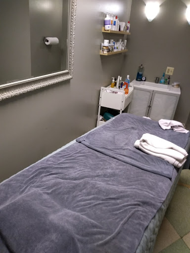 Nail Salon «Tango Nails Bar & Beauty Salon», reviews and photos, 5423 S 76th St, Greendale, WI 53129, USA