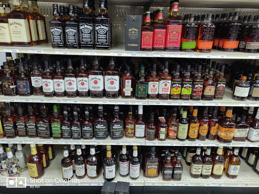 Liquor Store «Golden Gate Beverage & Liquor», reviews and photos, 6105 Mayfield Rd, Cleveland, OH 44124, USA