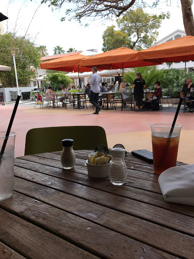 Book Store «Books & Books», reviews and photos, 927 Lincoln Ln N, Miami Beach, FL 33139, USA