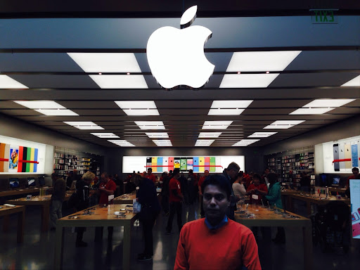 Computer Store «Apple Arden Fair», reviews and photos, 1689 Arden Way, Sacramento, CA 95815, USA