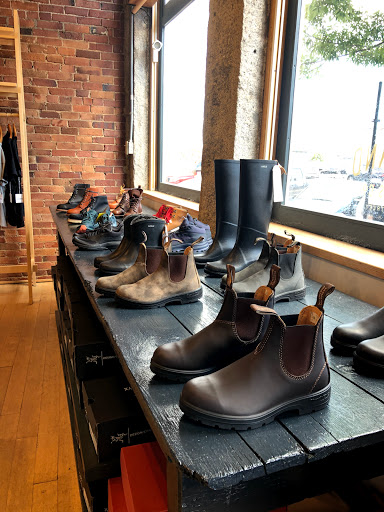 Clothing Store «Portland Dry Goods», reviews and photos, 235 Commercial St, Portland, ME 04101, USA