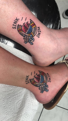 Explore palm sized tattoo ideas, creative tattoo ideas in Honolulu, available at 434 TATTOO WAIKIKI