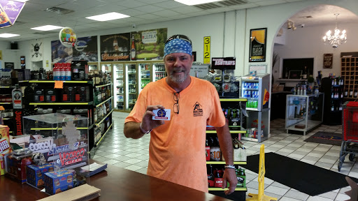 Tobacco Shop «Smoker Friendly Liquor Plus Hurricane», reviews and photos, 3524 Teays Valley Road, Hurricane, WV 25526, USA