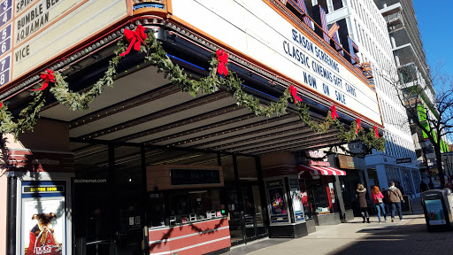 Movie Theater «Lake Theatre: Classic Cinemas», reviews and photos, 1022 Lake St, Oak Park, IL 60301, USA