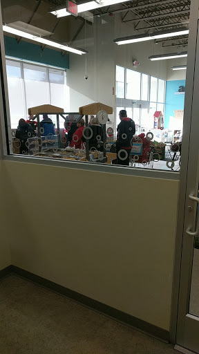 Pet Supply Store «Petco Animal Supplies», reviews and photos, 190 Quality Dr, Hooksett, NH 03106, USA