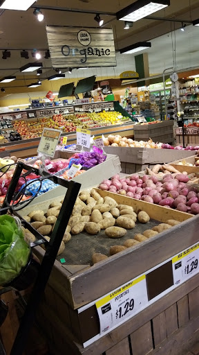 Grocery Store «Super Foodtown of Red Bank», reviews and photos, 362 Broad St, Red Bank, NJ 07701, USA