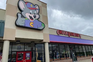 Chuck E. Cheese image