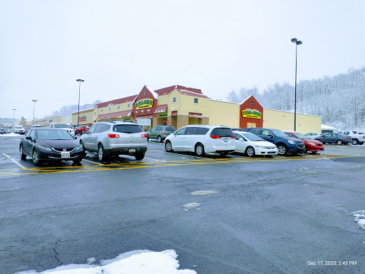 Shopping Mall «Southland Four Seasons Shopping Center», reviews and photos, 600 Clairton Blvd, Pittsburgh, PA 15236, USA