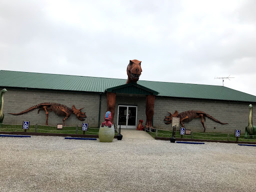 Amusement Center «Dinosaur World», reviews and photos, 711 Mammoth Cave Rd, Cave City, KY 42127, USA