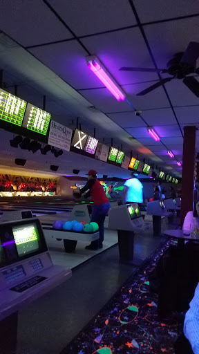 Bowling Alley «Classic Lanes», reviews and photos, 2145 Avon Industrial Dr, Rochester Hills, MI 48309, USA