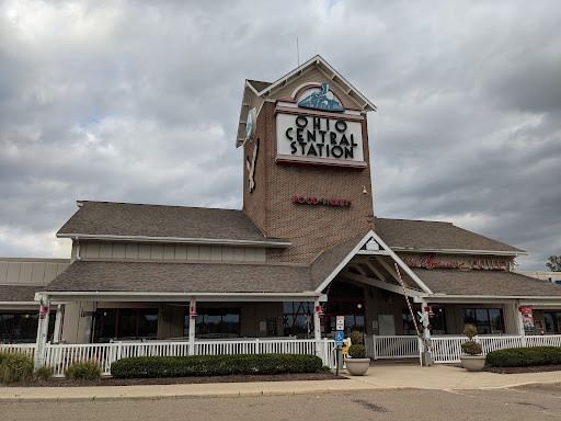 Outlet Mall «Ohio Station Outlets», reviews and photos, 9911 Avon Lake Rd, Burbank, OH 44214, USA