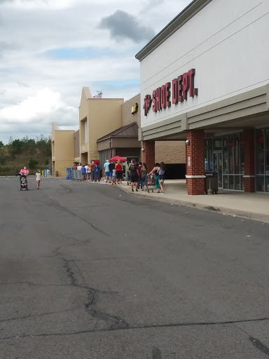 Department Store «Walmart Supercenter», reviews and photos, 35 Plaza Dr, Tamaqua, PA 18252, USA