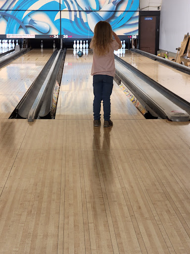 Bowling Alley «Apple Valley Bowl», reviews and photos, 1304 S Main St, Plantsville, CT 06479, USA