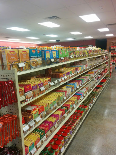 Indian grocery store,African goods store,Fruit and vegetable store,Mexican grocery store,Money order service,Money transfer service,Produce market,Propane supplier,Snack bar,Tobacco shop «India Grand Bazar (World Food Mart)», reviews and photos, 1210 SE Walton Blvd,Bentonville, AR 72712,United States