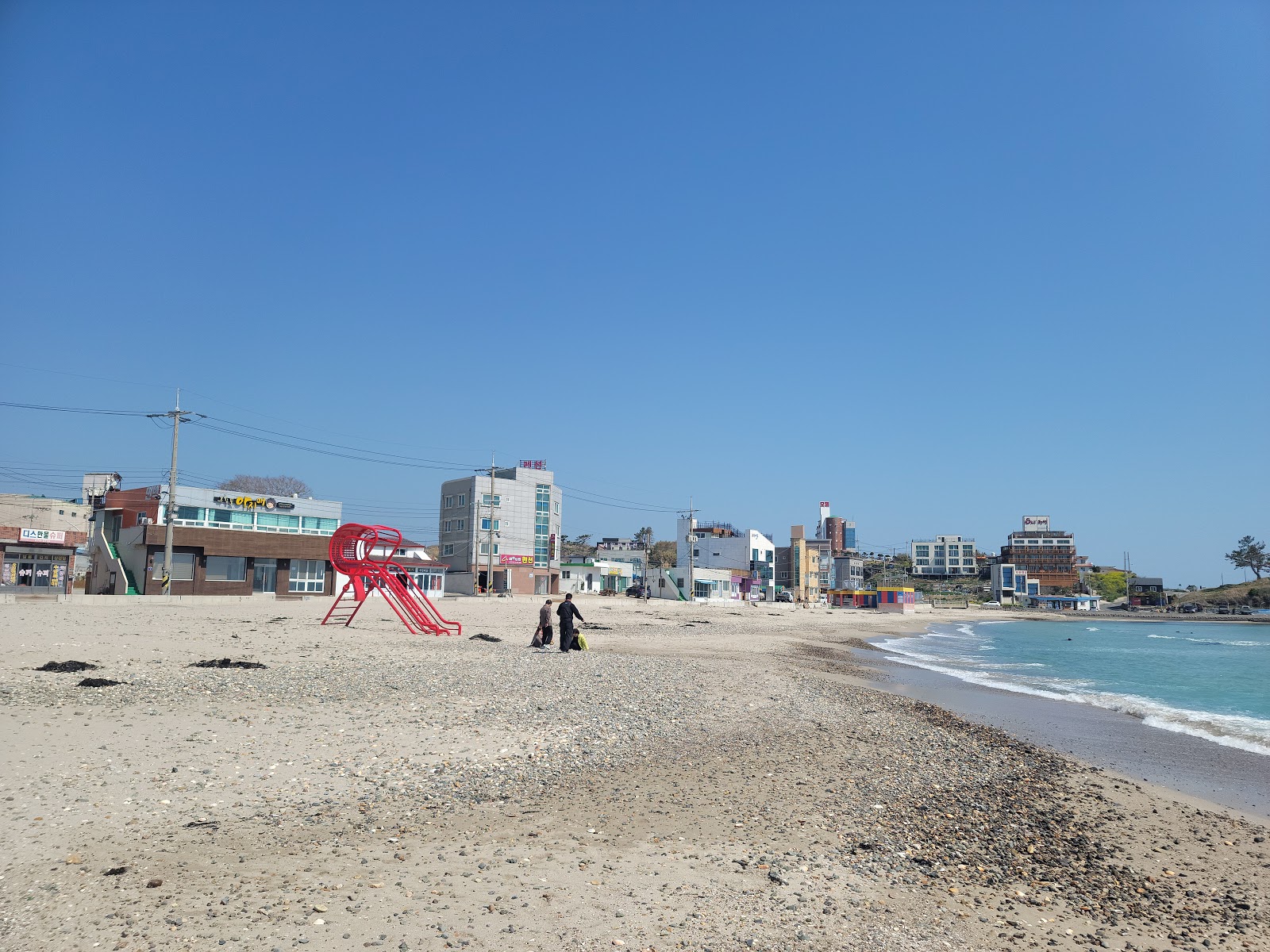 Fotografija Guryongpo Beach priljubljeno mesto med poznavalci sprostitve