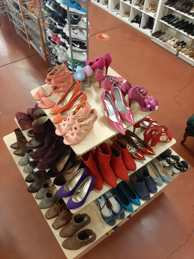 Thrift Store «St. Vincent de Paul Thrift Store & Donation Center, Livermore», reviews and photos