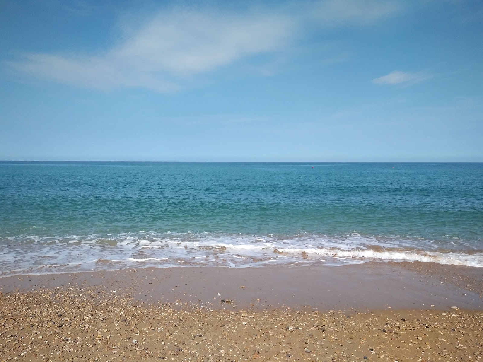 Orlovka beach'in fotoğrafı - rahatlamayı sevenler arasında popüler bir yer
