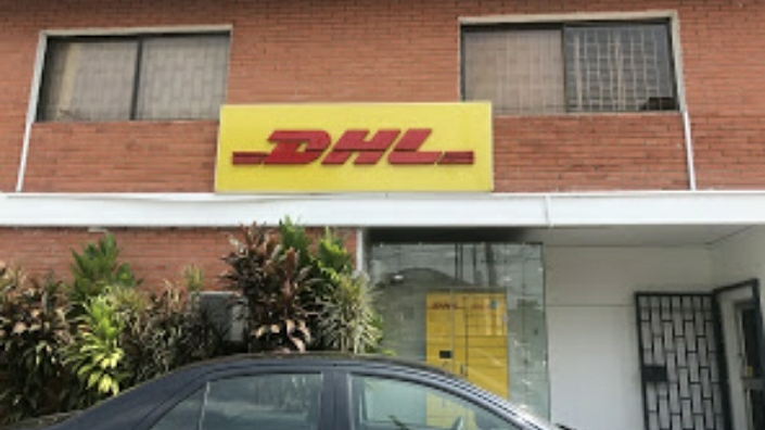 DHL courier service