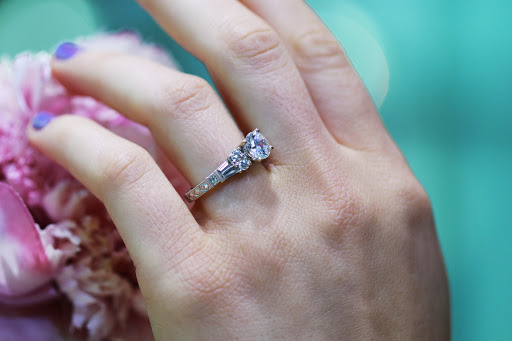 Jewelry Repair Service «Grand Jewelers», reviews and photos, 8185 Holly Rd # 8, Grand Blanc, MI 48439, USA