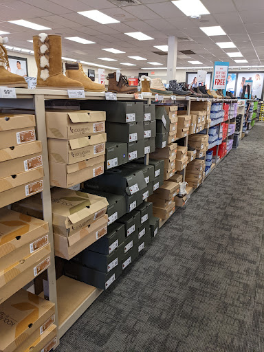 Shoe Store «Rack Room Shoes», reviews and photos, 2809 Battleground Ave, Greensboro, NC 27455, USA