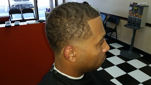 Barber Shop «Gifted Hands Barber Shop», reviews and photos, 5823 S Dale Mabry Hwy, Tampa, FL 33611, USA