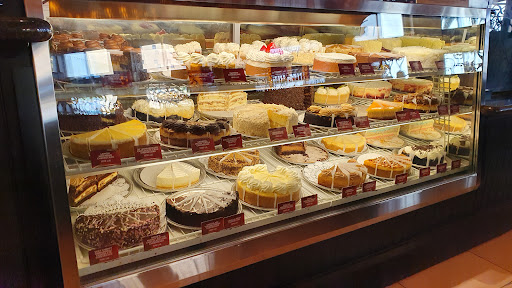 Shopping Mall «Las Vegas North Premium Outlets», reviews and photos, 875 S Grand Central Pkwy, Las Vegas, NV 89106, USA