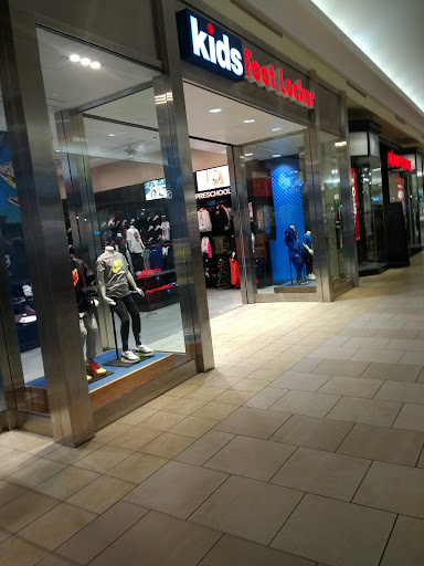 Shopping Mall «Edison Mall», reviews and photos, 4125 Cleveland Ave, Ft Myers, FL 33901, USA