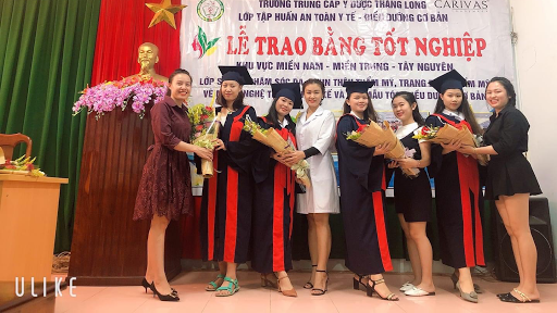 Moon Spa: Chăm sóc da và làm đẹp