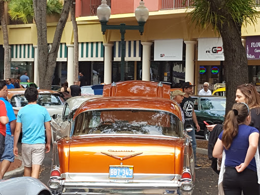 Movie Theater «Miami Lakes 17 Theatre», reviews and photos, 6743 Main St, Miami Lakes, FL 33014, USA