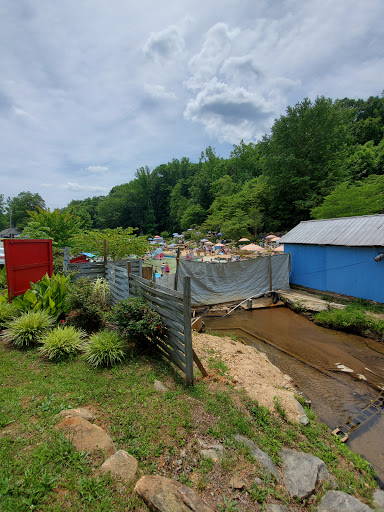 Water Park «Sun Crest Water Park», reviews and photos, 6806 All Healing Springs Rd, Taylorsville, NC 28681, USA