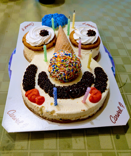 Ice Cream Shop «Carvel», reviews and photos, 110 Commack Rd, Commack, NY 11725, USA